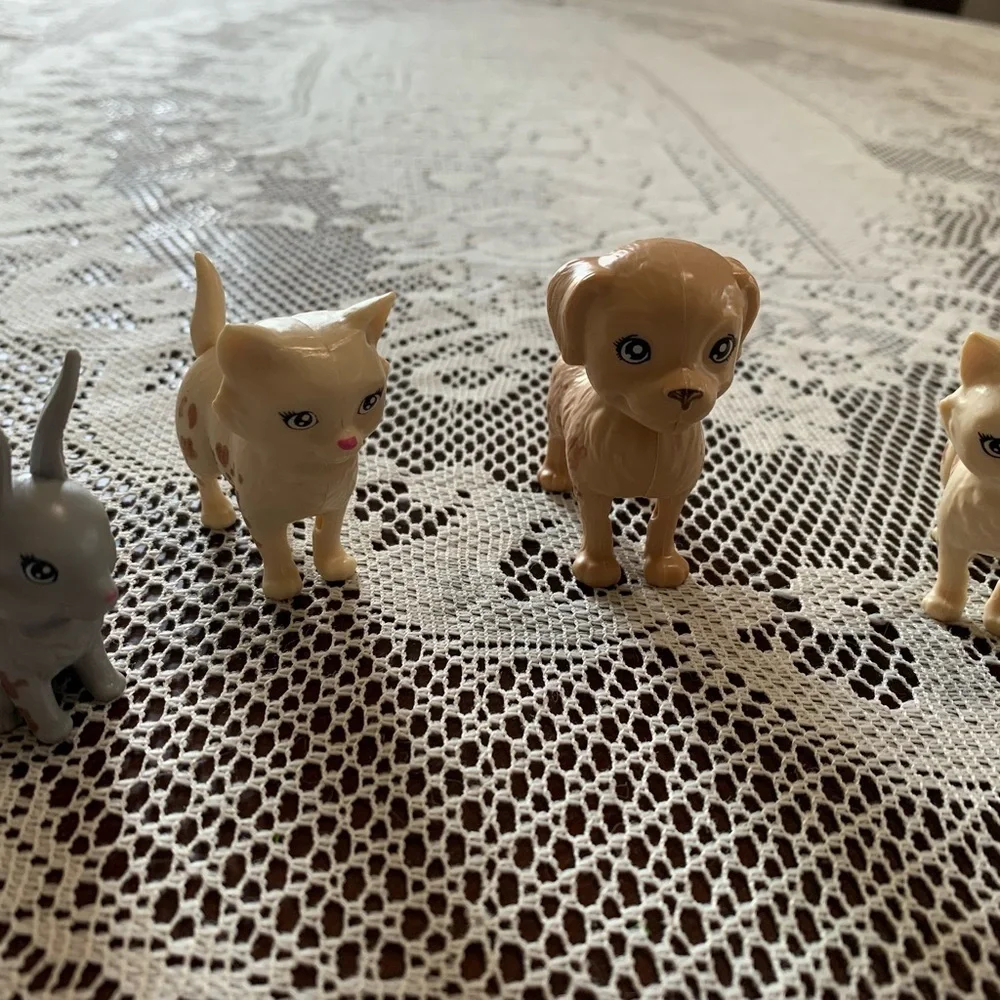 Barbie doll lot of 4 play and wash pets dog/cats/rabbit